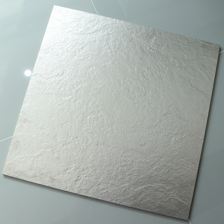 Pavimento porcelánico esmaltado plateado metalizado 60x60 cm